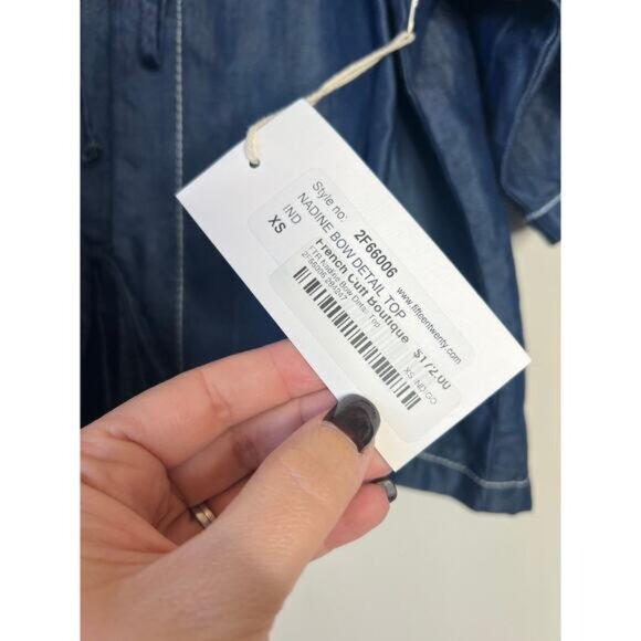 NWT Fifteen Twenty Nadine Bow Detail Short Sleeve Top Blue Size: Extra Small - Picture 6 of 8